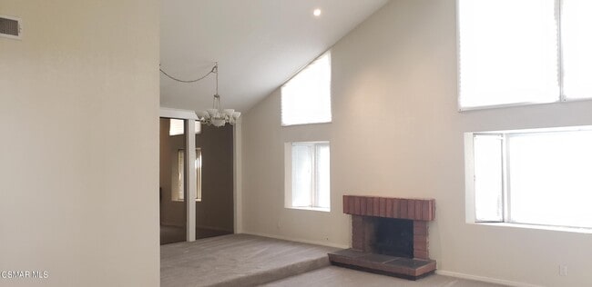Building Photo - 2178 Elmdale Ave