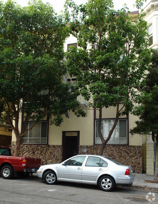 Foto del edificio - 121 Broderick St