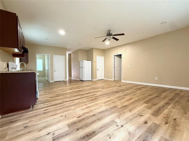 Foto del edificio - 4831 Oak Path