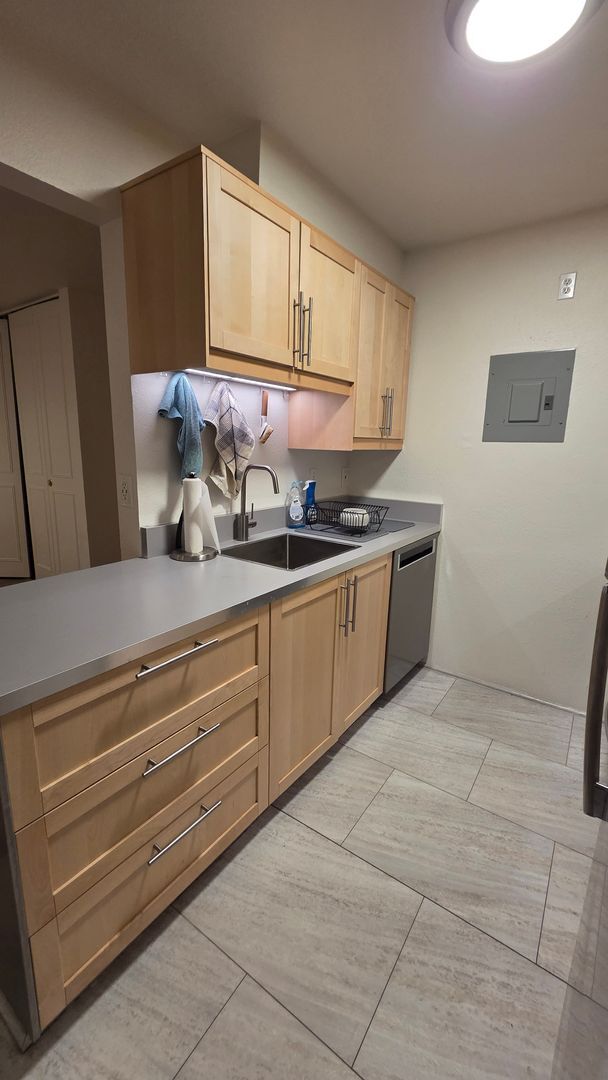 Foto del edificio - 2 Bedroom 1 Bath - Blocks from Pearl Street and Downtown