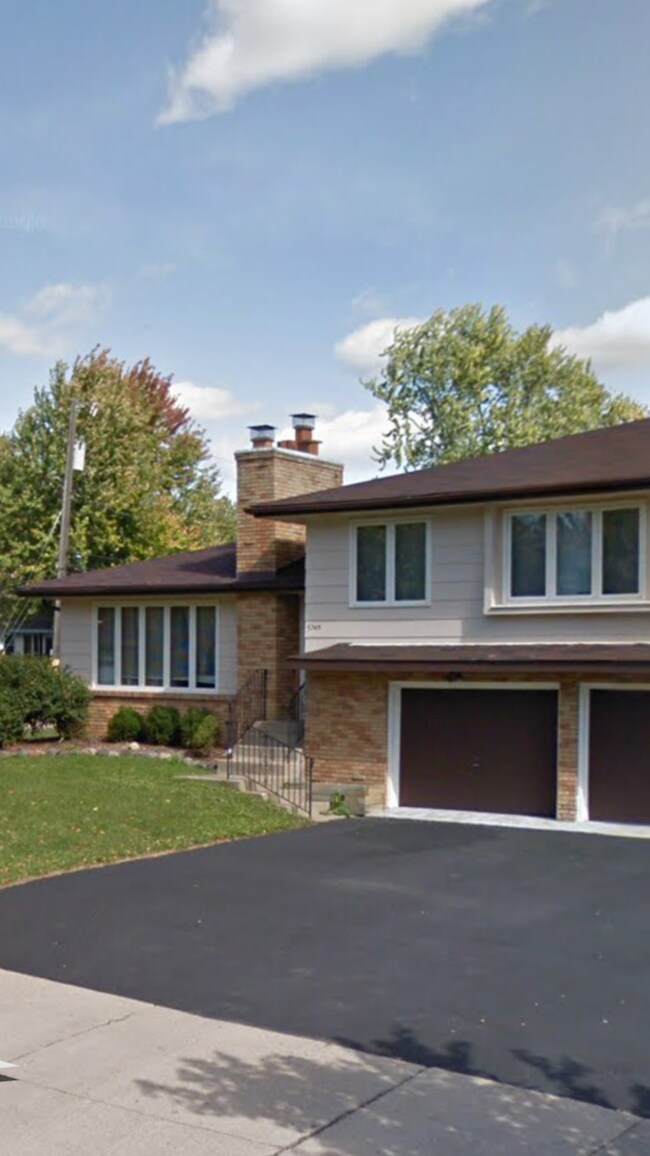 South Minneapolis (Lake Nokomis) - 3 Bedroom Unit for Rent - 5745 16th ave s