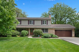 Building Photo - 560 Rapidan Ct