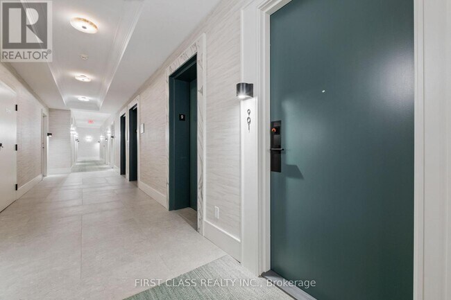 Photo du bâtiment - 901-918 HOLMES Ave