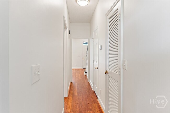 Foto del edificio - 623 Tattnall St