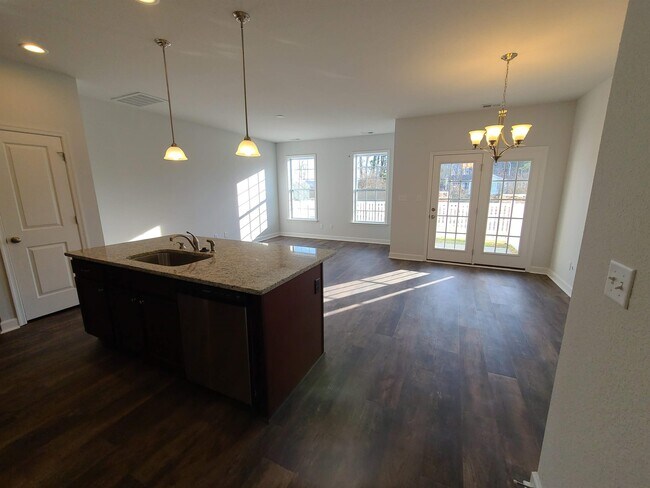Foto del edificio - 5105 Marin Ln