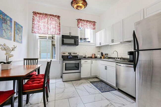 Foto del edificio - 5128 Freret St