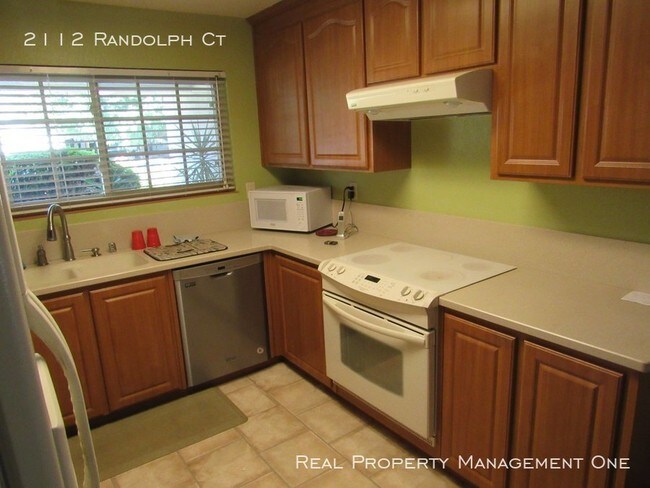 Building Photo - 2112 Randolph Ct