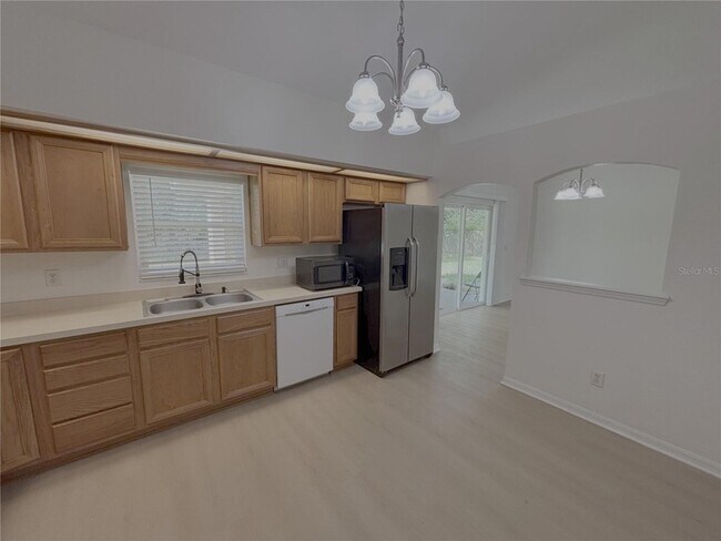 Building Photo - 10417 SW 52nd Ct