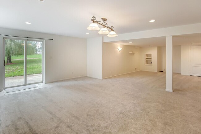 Foto del edificio - 1236 Kentland Ct