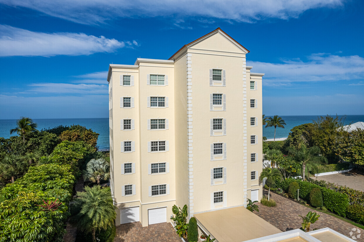 100 Seagate Dr - Sea House