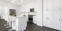 Foto principal - 120 N LaSalle Dr