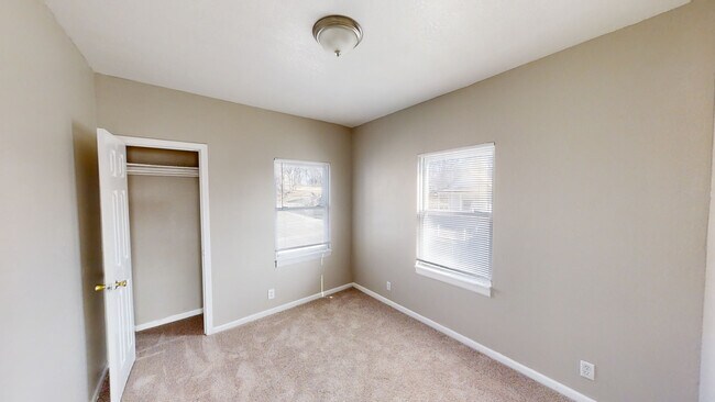 Building Photo - 2128 E 38th St