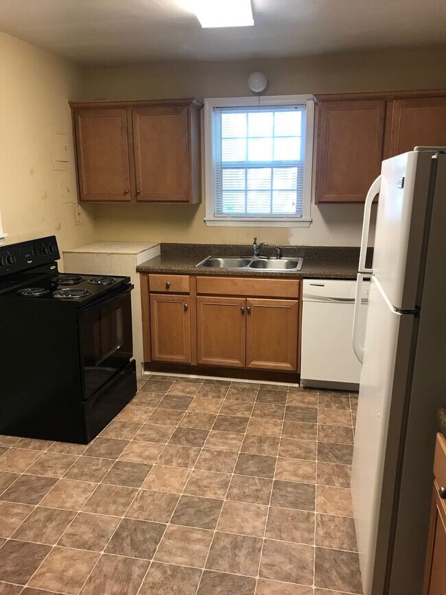 Foto del edificio - Three Bedroom in the Heart of Five Points