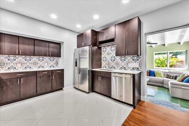 Foto del edificio - 7341 SW 64th Ct