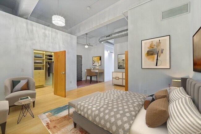 Foto del edificio - 485 Harrison Ave