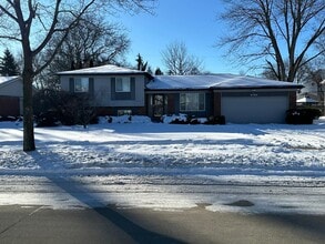 Building Photo - 2184 Cumberland Dr