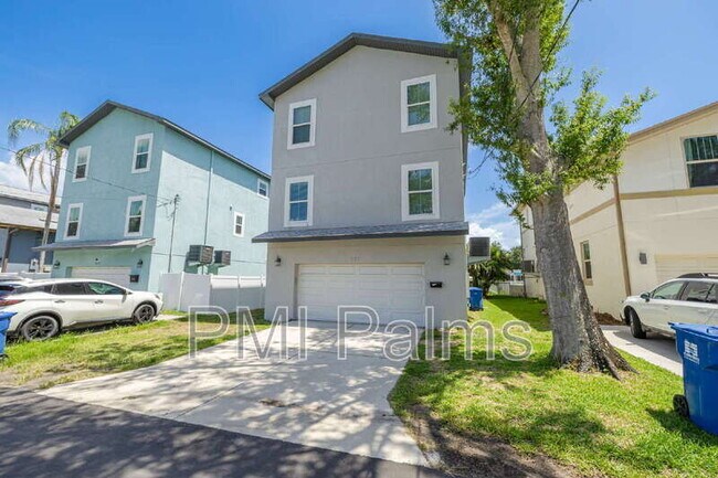 Foto del edificio - 227 46th Ave N