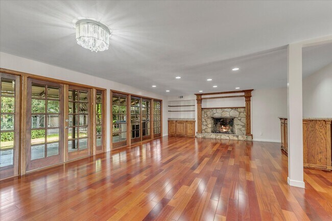 Foto del edificio - 16553 Hartsook St