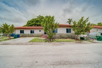 Building Photo - 14750 NE 7th Ave