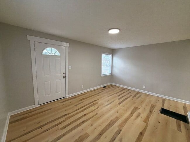 Foto del edificio - 3005 Linwood Ave