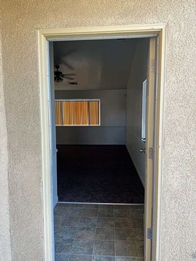 Foto del edificio - 3 Bed 2 Bath - Move In Special