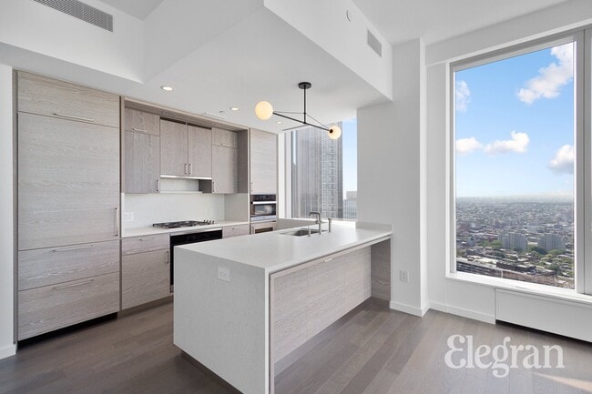 Building Photo - 118 Baxter St