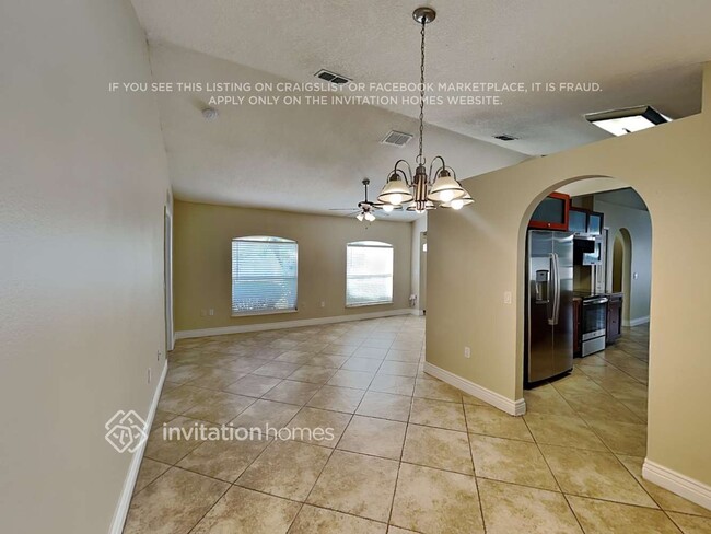 Building Photo - 5274 Laval Dr