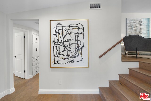 Foto del edificio - 3675 Ventura Canyon Ave