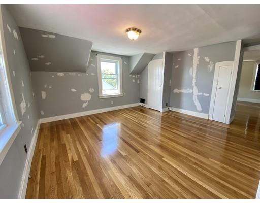 Foto principal - 93 Grove St