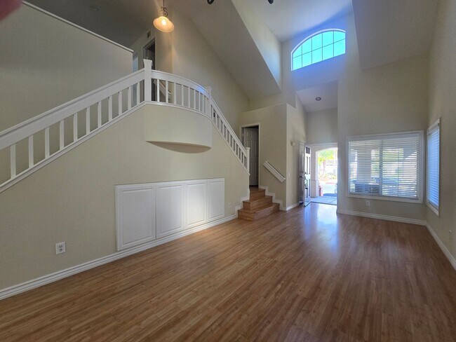 Foto del edificio - $500 OFF FIRST MONTH'S RENT! 4 Bed 2.5 Bat...