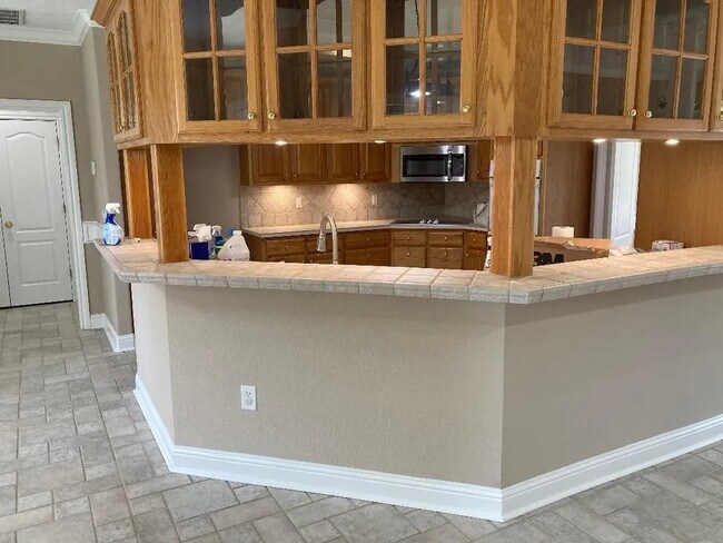 Foto del edificio - 1802 Juniper Ln