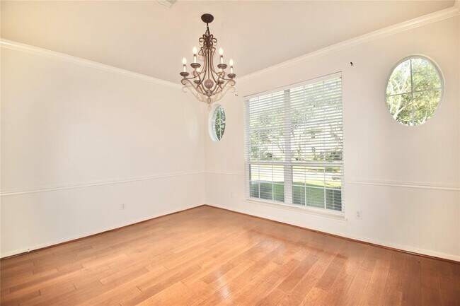 Building Photo - 5506 Flower Grove Ct