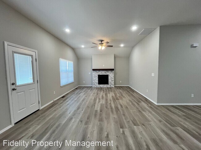 Foto del edificio - 3 br, 2 bath House - 255 Rabbit Run Ct