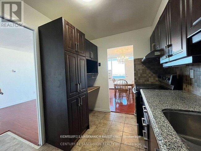 Photo du bâtiment - 10 Parkway Forest Dr