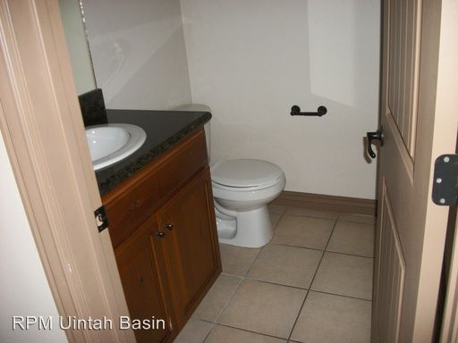 Building Photo - 458 N 190 E