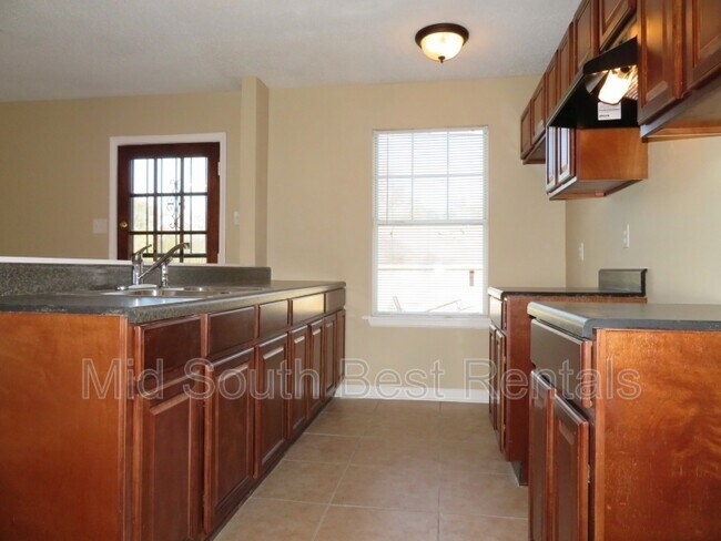 Foto del edificio - 3855 Windermere Rd