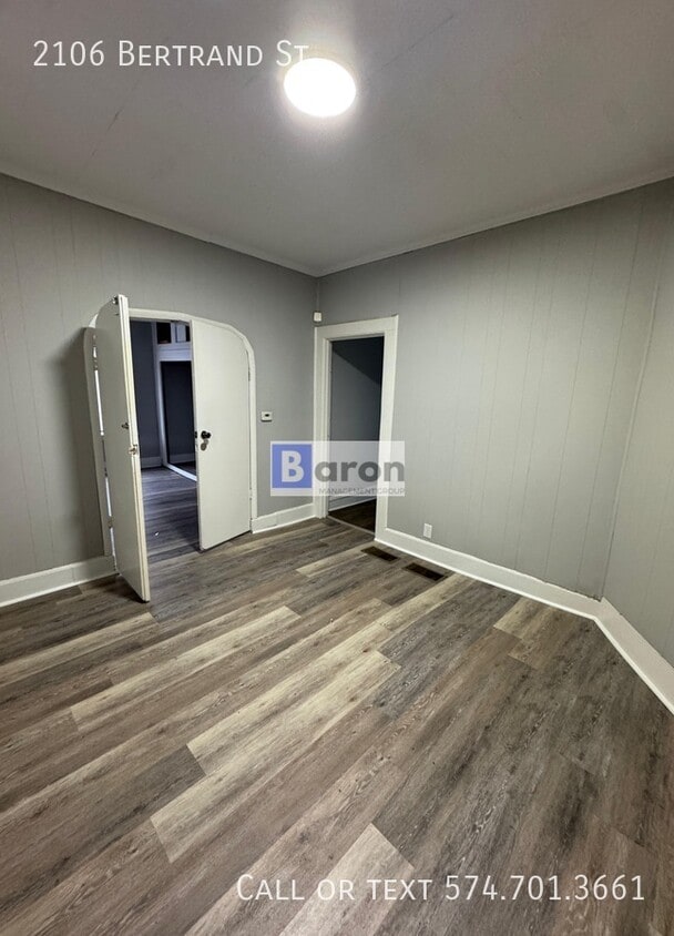 Foto principal - 2106 Bertrand St