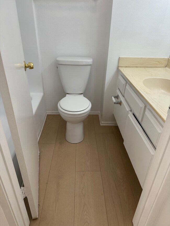 Foto del edificio - 231 N Isabel St