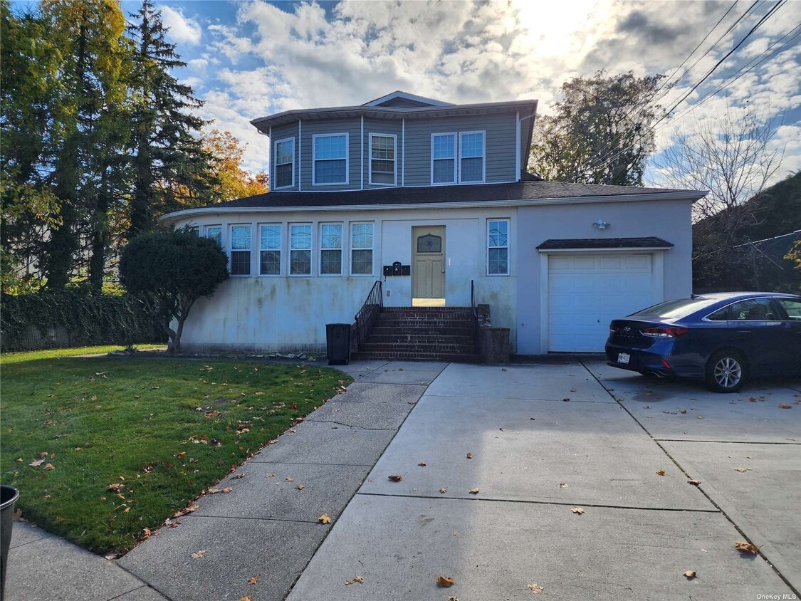 25 Edna Ct, Baldwin, NY 11510 House Rental in Baldwin, NY