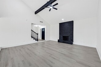 Building Photo - 14823 Elmont Dr