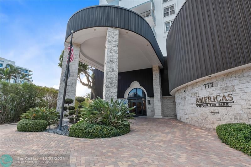 Primary Photo - 777 Bayshore Dr
