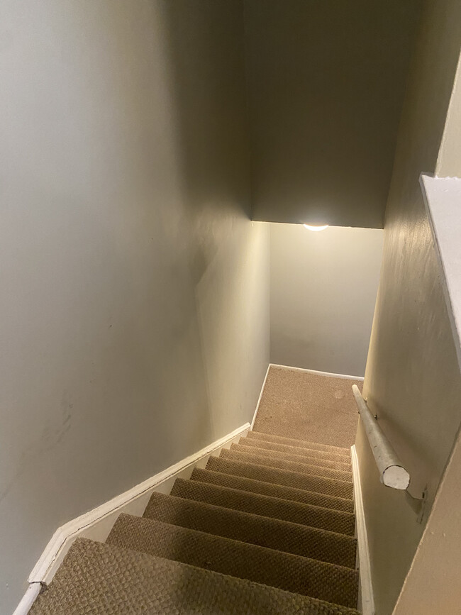 Building Photo - River Park