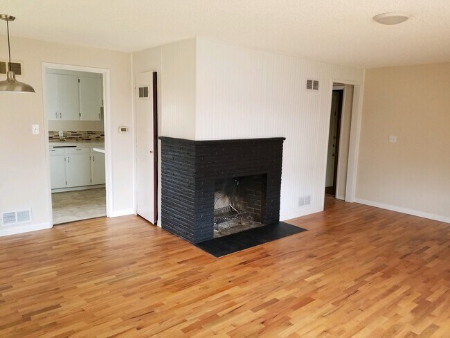 Foto del edificio - 861 S 34th St