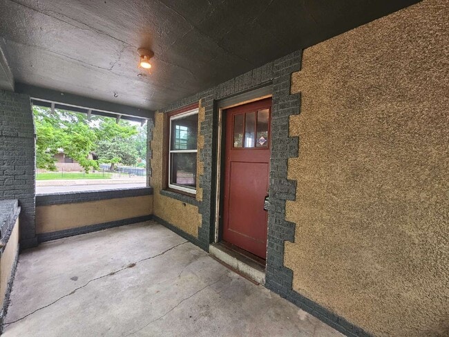 Building Photo - 4288 Hooker St