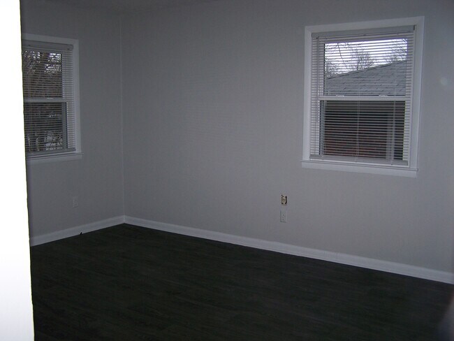 Living Room - 3510 Lansdowne Dr