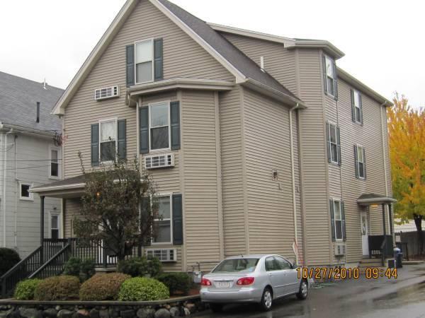 Primary Photo - 104 Adams St