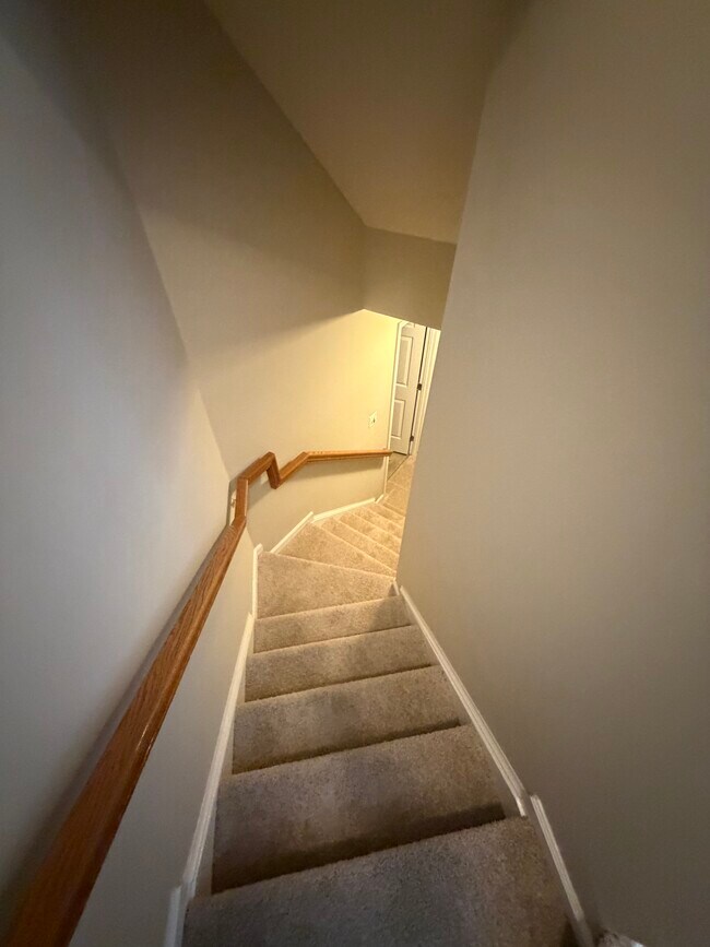 Foto del edificio - 5200 Torrington Cir