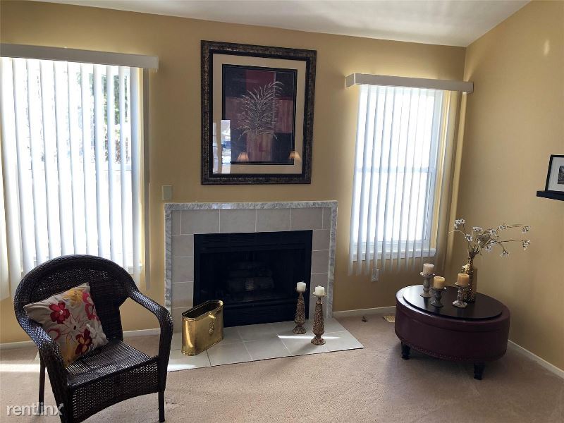Foto principal - 2 br, 2 bath Townhome - 1101 Langley Rd
