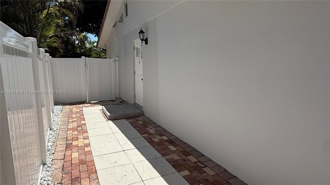 Building Photo - 7804 SW 129th Ct
