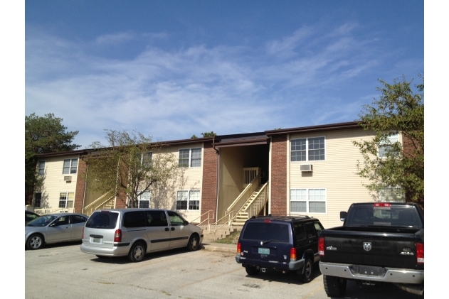 Building Photo - Salisbury Square Apartments